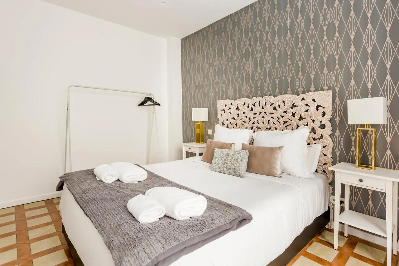 Apartment 180 Suite Eden, Luxury Apt At Sacre Coeur Paris France
